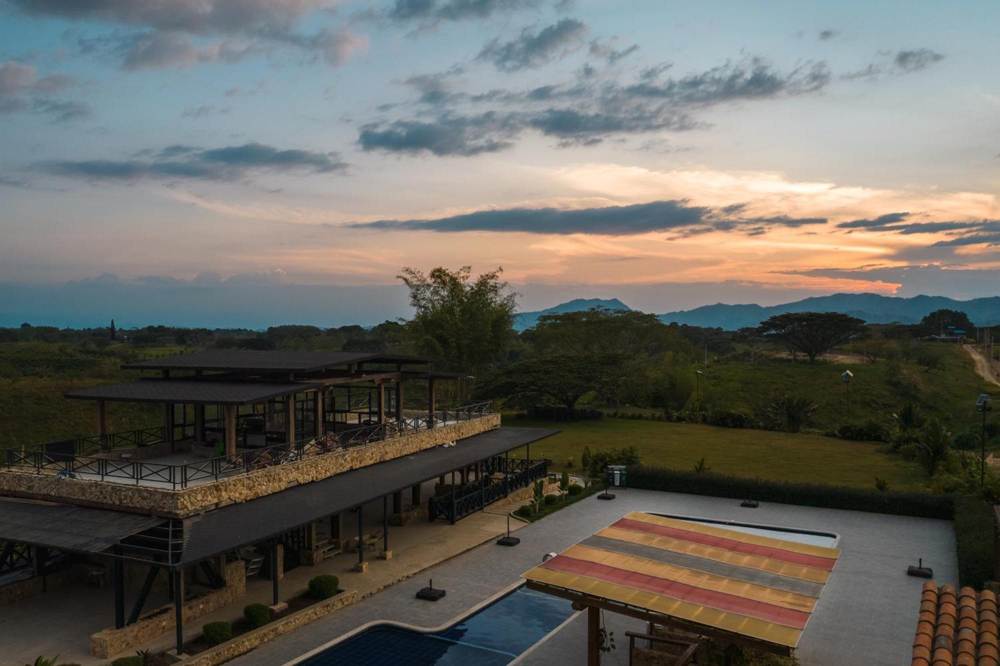 Hotel El Cielo En La Tierra Alcalá Extérieur photo